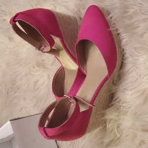Crown & Ivy high heels size 7.5 color pink Lonnie